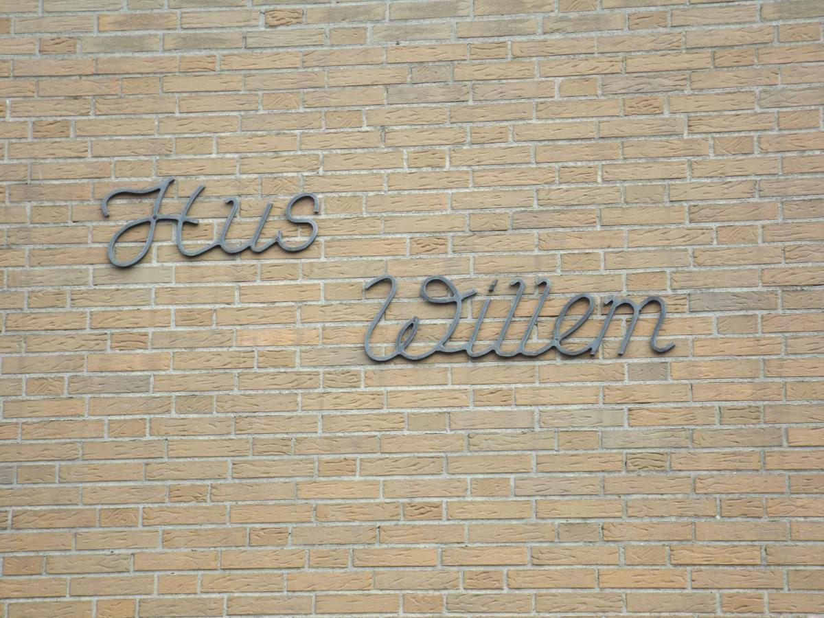 Hus Willem ビューズム エクステリア 写真